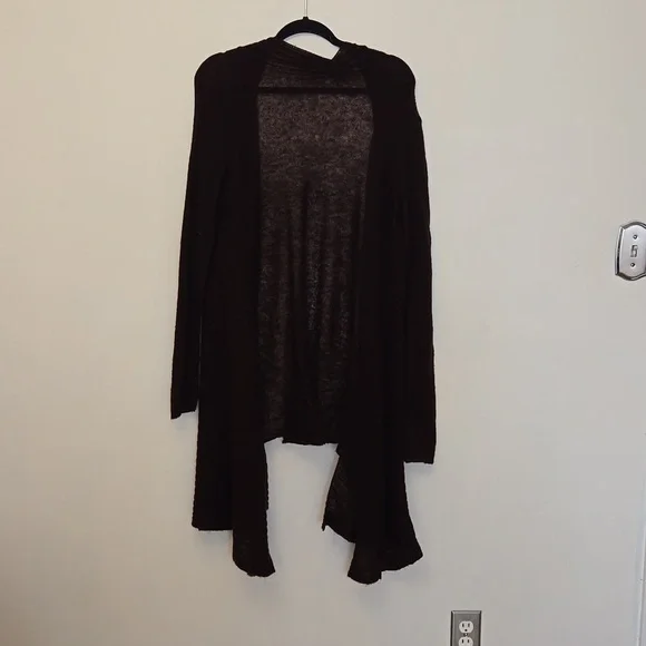 2 Sweater Bundle - Picture 5 of 8